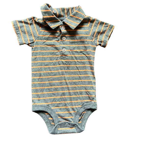 Set of 7 Short-Sleeved Baby Onesies, Carter's, Little Me and more, Size 6 Months - Picture 14 of 15